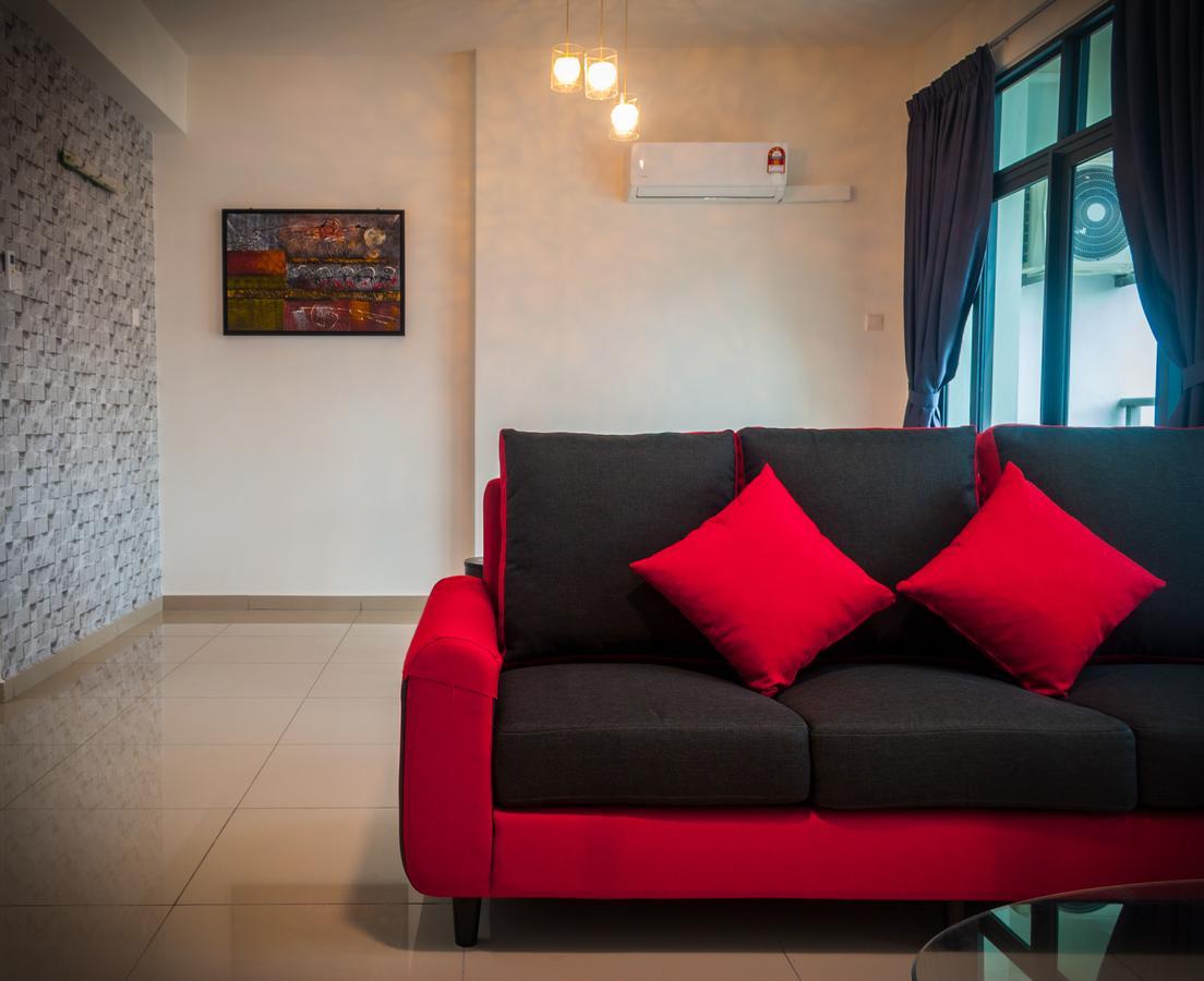 Lazy Traveler'S Suite By D Imperio Homestay George Town Exterior foto